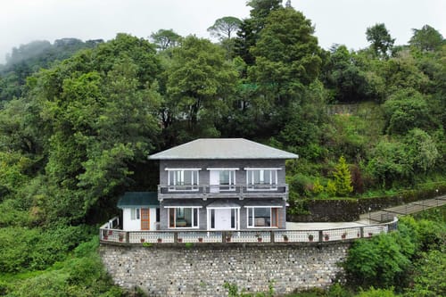 Mountain Whispers – 3 bedroom villa in Mussoorie, Uttarakhand