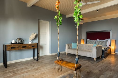 Serene w/ Outdoor Bonfire – 6 bedroom villa in Kasauli, Himachal Pradesh
