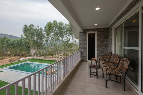 Silver Slopes w/outdoor pool