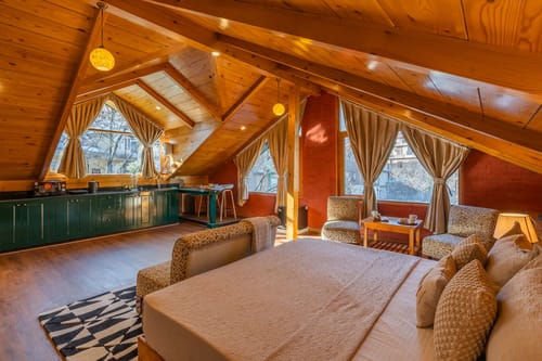 2 Rooms @ Johnson Studios – 2 bedroom villa in Manali, Himachal Pradesh