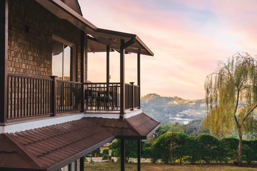 Willowdale ~ Duplex Suite – 4 bedroom villa in Bhimtal, Uttarakhand