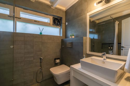 Riverside Symphony – 5 bedroom villa in Manali, Himachal Pradesh
