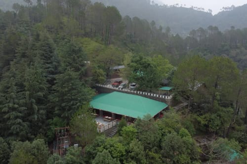 Suro Woodcrest Chalet | Pet-friendly Stay With Loft, Restaurant & Outdoor Seating – 1 bedroom villa in Shimla, Himachal Pradesh
