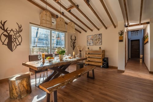 La Casa Oberoi – 4 bedroom villa in Bhimtal, Uttarakhand