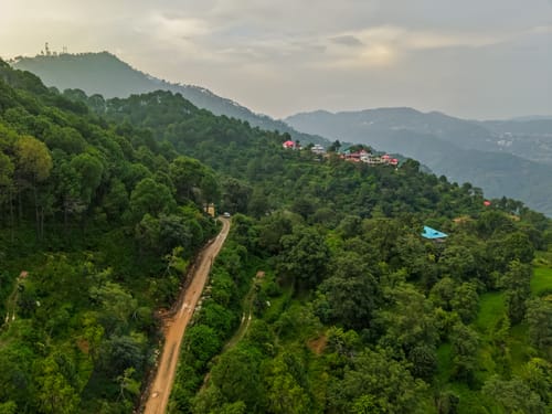 Dochi  |  4-BHK apartment with Hill Views, Living Room, & Balconies – 4 bedroom villa in Kasauli, Himachal Pradesh
