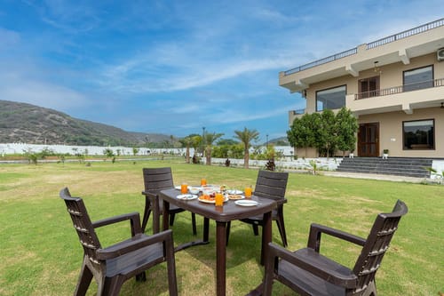 BrookVale Manor – 7 bedroom villa in Delhi-ncr, Delhi
