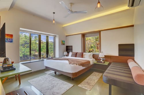 Adarsh Villa 1 | Elegant Pet-friendly 3-BHK Villa With Private Pool & Balcony – 3 bedroom villa in Lonavala, Maharashtra