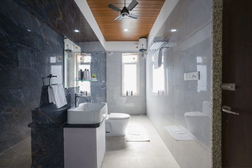 Kasturi Villa | 6-BHK Pet-Friendly Villa Near Sajjangarh Palace With Plunge Pool & Terrace – 6 bedroom villa in Udaipur, Rajasthan