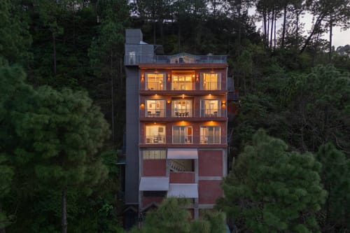 Onyx @ The Elmstone – 3 bedroom villa in Kasauli, Himachal Pradesh