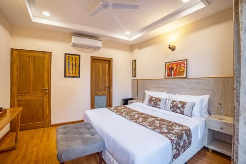 Skyline Grove | Stylish 3-BHK Apt With Scenic Views – 3 bedroom villa in Kasauli, Himachal Pradesh