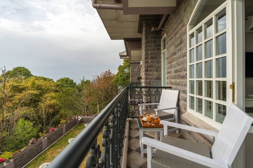 Shades @ The Mansion – 3 bedroom villa in Kasauli, Himachal Pradesh