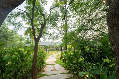 Tapovana Aroha | Pet-Friendly Boho Retreat with Luxury Tent, 2-BHK Villa , Moroccan-Style Pool, Firepit & Gardens – 3 bedroom villa in Bengaluru, Karnataka
