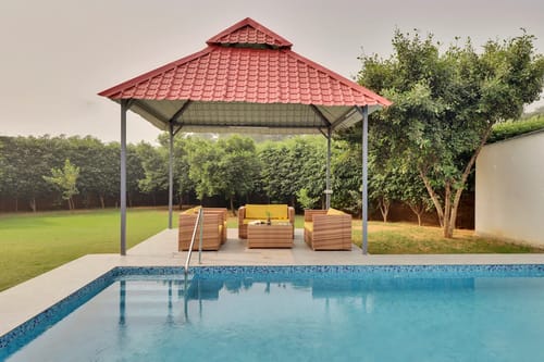 Luxe FarmAcre | Pet-friendly 4-BHK Villa With Private Pool, Garden & Terrace – 4 bedroom villa in Delhi-ncr, Haryana