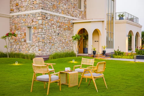 Villa Fiorita | Stunning Mediterranean-Style 3-BHK Villa With Private Pool & Outdoor Bar – 3 bedroom villa in Jaipur, Rajasthan