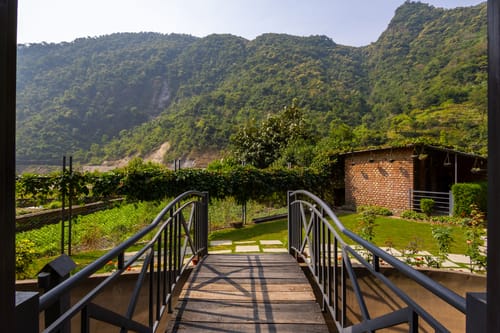 Granny’s Den | 1 Pet-friendly Artistic Hut With Shared Pool, Restaurant & Gazebo by the River – 1 bedroom villa in Dehradun, Uttarakhand