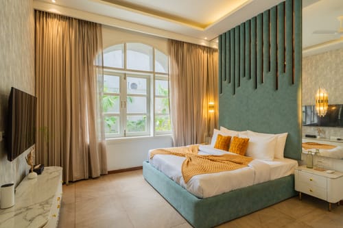 Casa Ritzy | Indo-Portuguese 5-BHK Villa With Private Pool & Lift Near Popular Beaches – 5 bedroom villa in North Goa, Goa