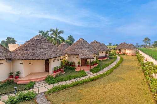 Forest Mud Villas | One Rustic Mud House with Shared Pool, Gazebo and Garden | 30 mins from Haridwar – 1 bedroom villa in Haridwar, Uttarakhand