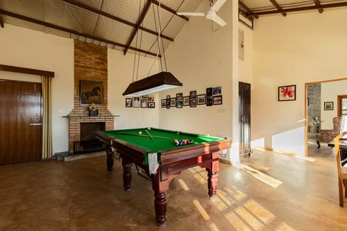 Room 4 @ The Silver Oaks Cottage – 1 bedroom villa in Dehradun, Uttarakhand