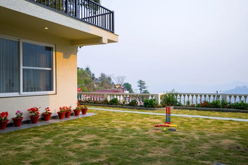Twin Chalets | 4-BHK  Pet-friendly Escape With Valley-facing lawn, Terrace & 2 Living Rooms – 4 bedroom villa in Nainital, Uttarakhand