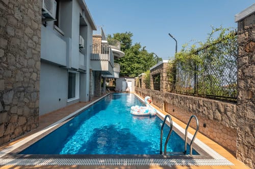 Seraphim Peak – 4 bedroom villa in Lonavala, Maharashtra