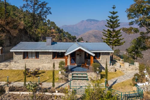 Ornate @ Juneo Orchards – 2 bedroom villa in Kasauli, Himachal Pradesh