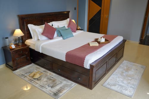 Bluebell | 2-BHK Villa With Private Pool, Vibrant Gardens, & Majestic Aravali Views – 2 bedroom villa in Udaipur, Rajasthan