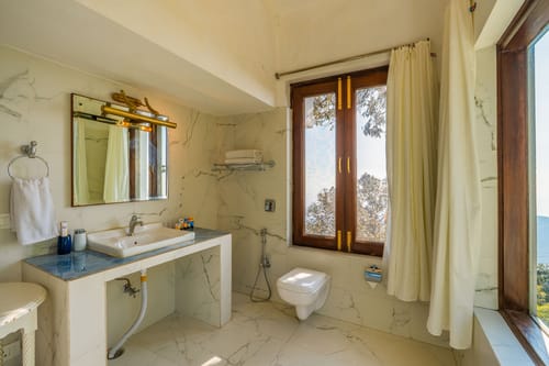 The Pink Magnolia – 4 bedroom villa in Mussoorie, Uttarakhand