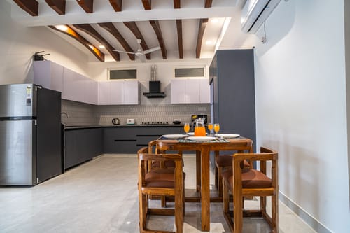 Udgam Vilas 3-BHK | Pet-friendly Hillside Apartment With Lift Near Robber’s Cave – 3 bedroom villa in Dehradun, Uttarakhand