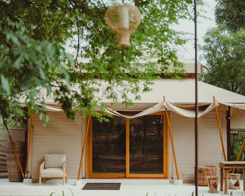 Bali Bay Saung | 1 Earthy Fibre-Clad Tent with a Shared Pool, Jacuzzi, Lounges & Firepits – 1 bedroom villa in Bengaluru, Karnataka