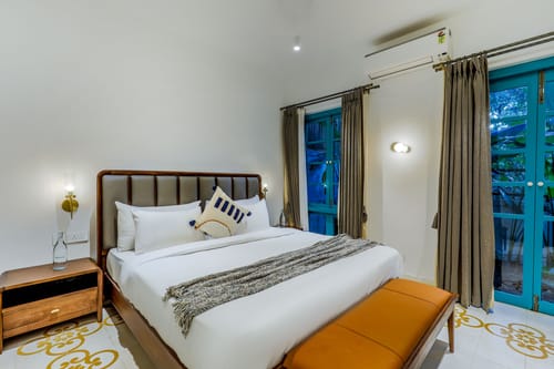 Casa Lotus | 3-BHK Villa with Private Pool, Cosy Nook, Balconies; in a Gated Complex – 3 bedroom villa in North Goa, Goa