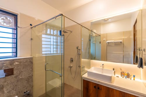 Imperial Isle - Sohna w/ Pool