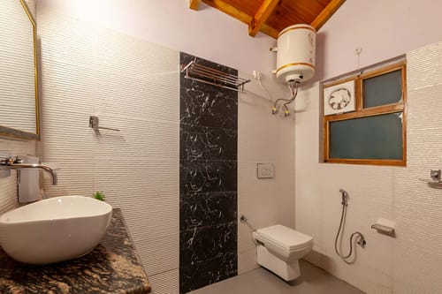 Dreamy Skies - Pangot – 2 bedroom villa in Nainital, Uttarakhand
