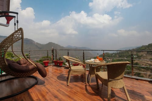 Amara Dawn | 4-BHK | Near Nainital Lake | Hill Views | Pet friendly  – 4 bedroom villa in Nainital, Uttarakhand