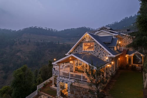 Summit @ The Mohru Estate - Chail w/ Heated Pool – 4 bedroom villa in Shimla, Himachal Pradesh