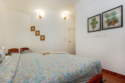 Berlin House | 4-BHK Pet-friendly Villa with Outdoor Seating & Perfect Sunset, Sunrise & Valley Views – 4 bedroom villa in Kasauli, Himachal Pradesh