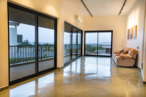 JD Beach Vacay | 4-BHK Oceanfront Beach Villa with Spacious Lawn, Ambient-Lit Bar & Private Beach Access – 4 bedroom villa in Chennai, Tamil Nadu