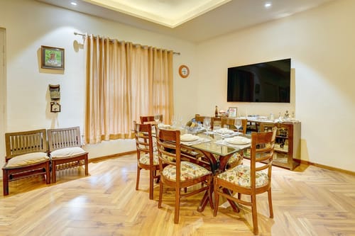 Aravale Farm | Pet-friendly 4-BHK Farmhouse With Private Pool, 2-Acre Lush Garden & Aravali Views – 4 bedroom villa in Delhi Ncr, Delhi