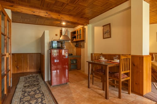 Himalayan Retreat – 9 bedroom villa in Manali, Himachal Pradesh