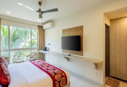 Goan Bliss Deluxe Room | Boutique Resort Stay Near Varca & Benaulim Beaches with Pool, Restro & Library – 1 bedroom villa in South Goa, Goa
