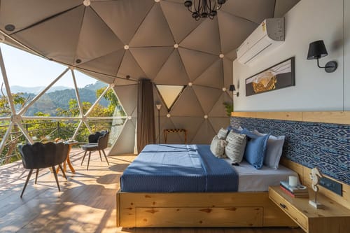 GLAMPS @ ILIKA W/ Heated Infinity Pool And Jacuzzi