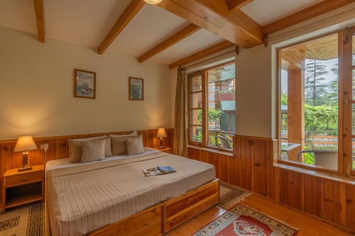 Himalayan Retreat – 9 bedroom villa in Manali, Himachal Pradesh