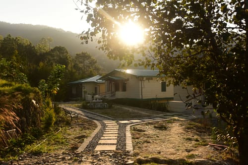GlenBrook Estate Juniper | Hillside 1-BHK Suite with Shared Gazebo, Restro & Lounge Area Near Waterfall