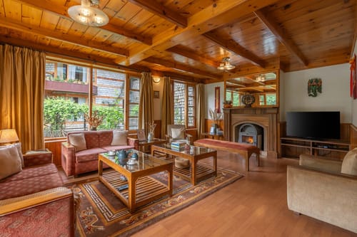 Himalayan Retreat – 9 bedroom villa in Manali, Himachal Pradesh