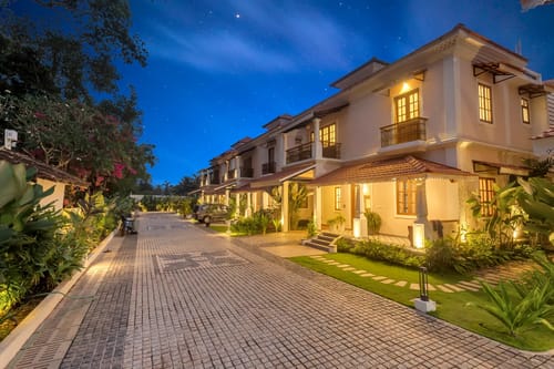 PinkSky | 4-BHK | Pvt. Pool, Bar & Gazebo