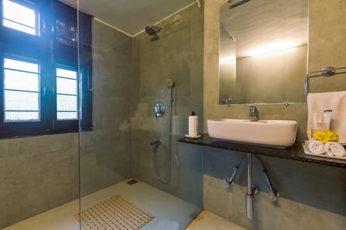 Lake and Hill | Pet-friendly 3-BHK Retreat With Private Pool, Garden, Gazebo & Majestic Aravali Views – 3 bedroom villa in Udaipur, Rajasthan