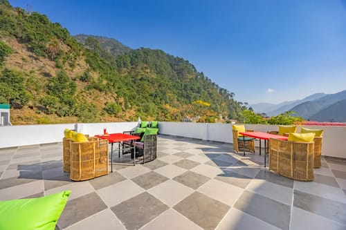 Kingdom Heartz | Elegant Pet-friendly 2-BHK Apartment With Balcony, Common Pool, Common Garden & Restaurant  – 2 bedroom villa in Nainital, Uttarakhand
