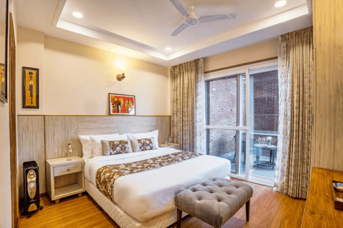 Skyline Grove | Stylish 3-BHK Apt With Scenic Views – 3 bedroom villa in Kasauli, Himachal Pradesh