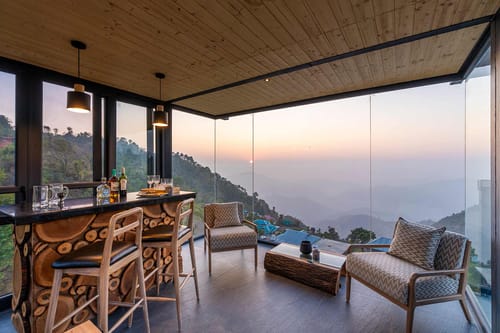 3 Rooms @ Savara w/ Heated Infinity Pool and Jacuzzi Villa in Kasauli
 – 3 bedroom villa in Kasauli, Himachal Pradesh