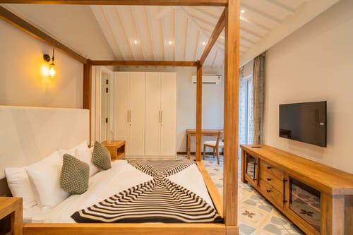 Solace AquaVista | 5-BHK Villa with Private Pool, Lounge Area & Bar