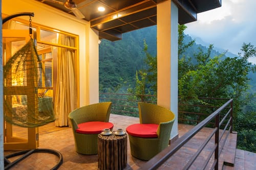 Spirits Unplugged w/ Outdoor Pool – 4 bedroom villa in Shimla, Himachal Pradesh